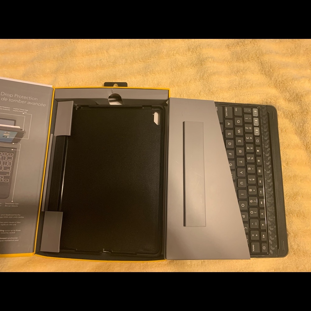 ZAGG Rugged Book Pro Wireless Keyboard and Case - Picture 2 of 3